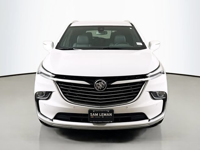 Used 2023 Buick Enclave Essence FWD image 2