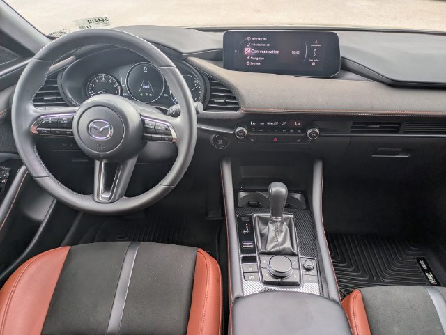 Certified 2025 MAZDA MAZDA3 Carbon AWD/4WD image 26