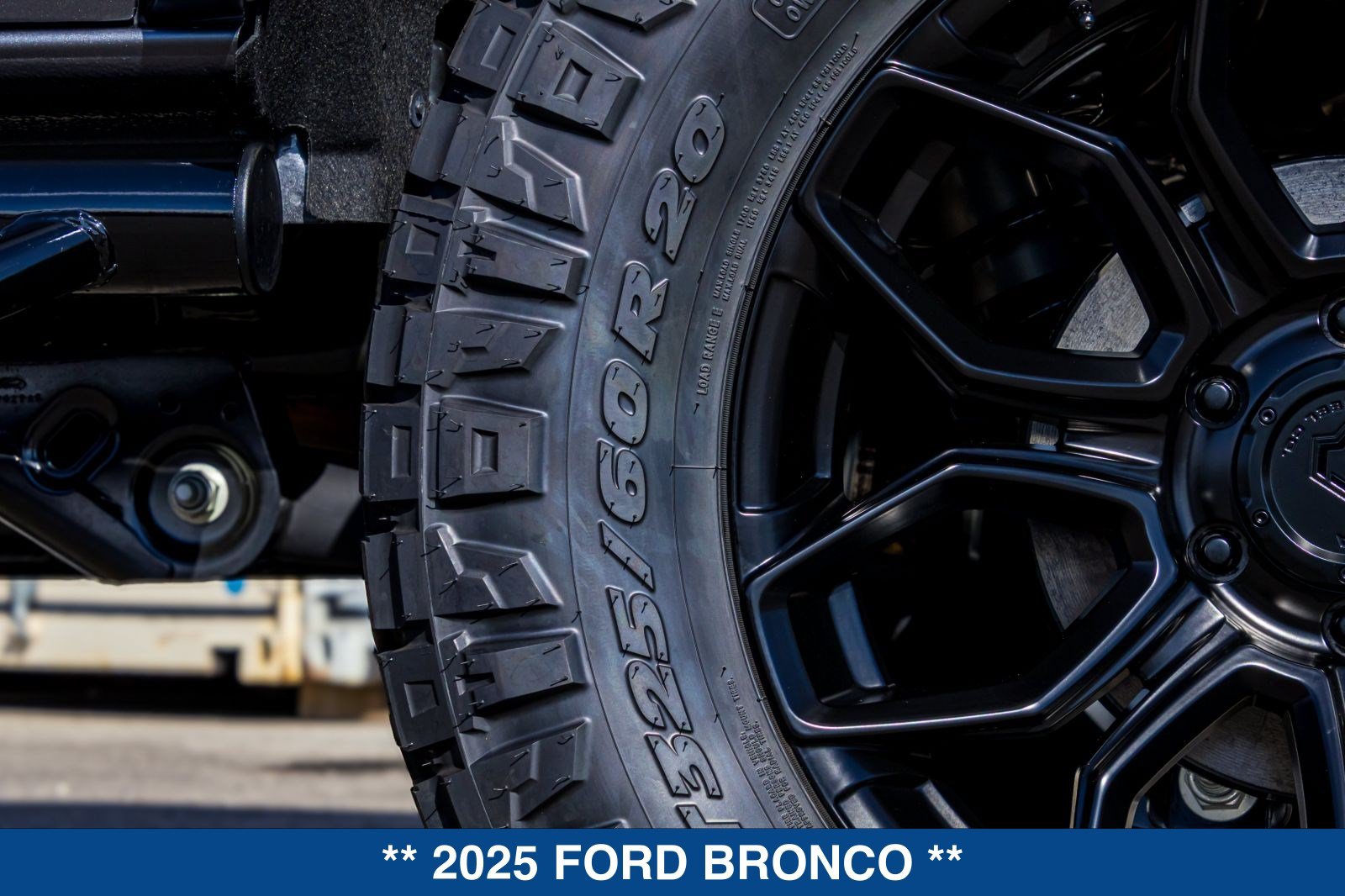 Used 2025 Ford Bronco Badlands AWD/4WD image 25