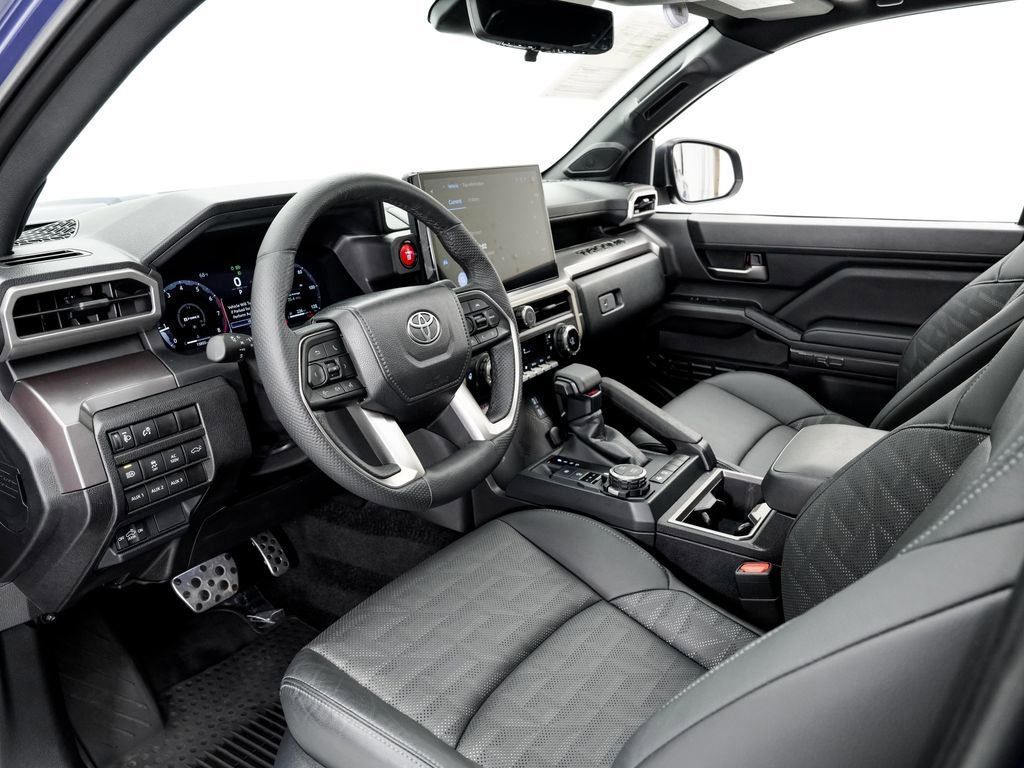 Used 2024 Toyota Tacoma TRD Sport w/ TRD Sport Premium Package AWD/4WD image 4