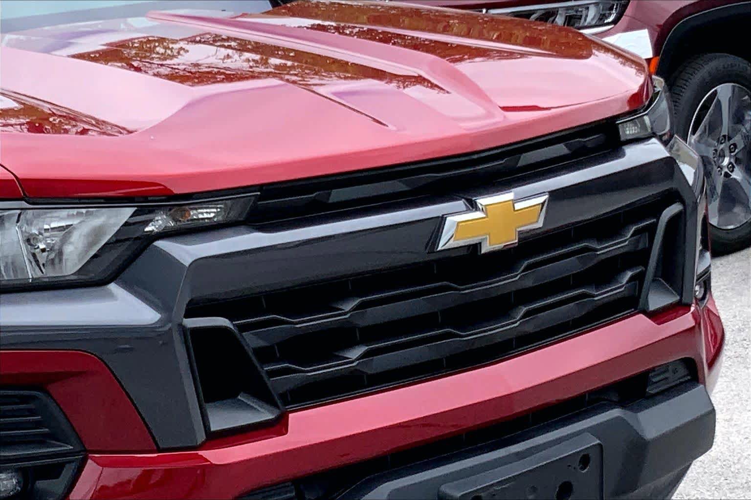 Used 2024 Chevrolet Colorado LT w/ LT Convenience Package II RWD image 26