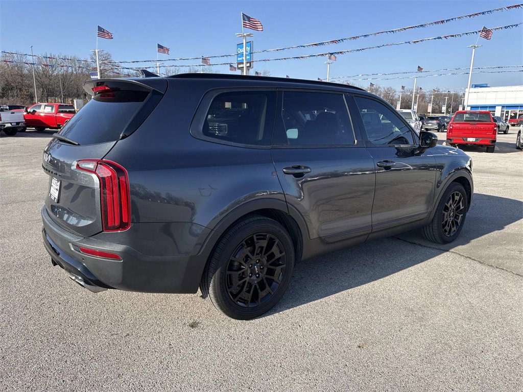 Used 2022 Kia Telluride SX w/ SX Prestige Package image 7