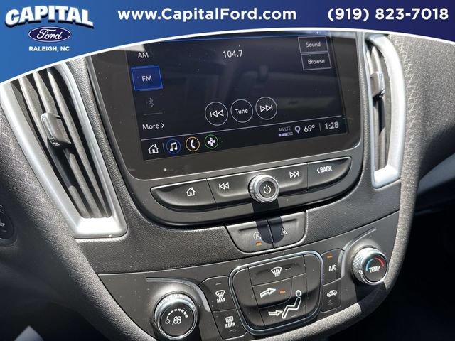 Used 2023 Chevrolet Malibu LS FWD image 26