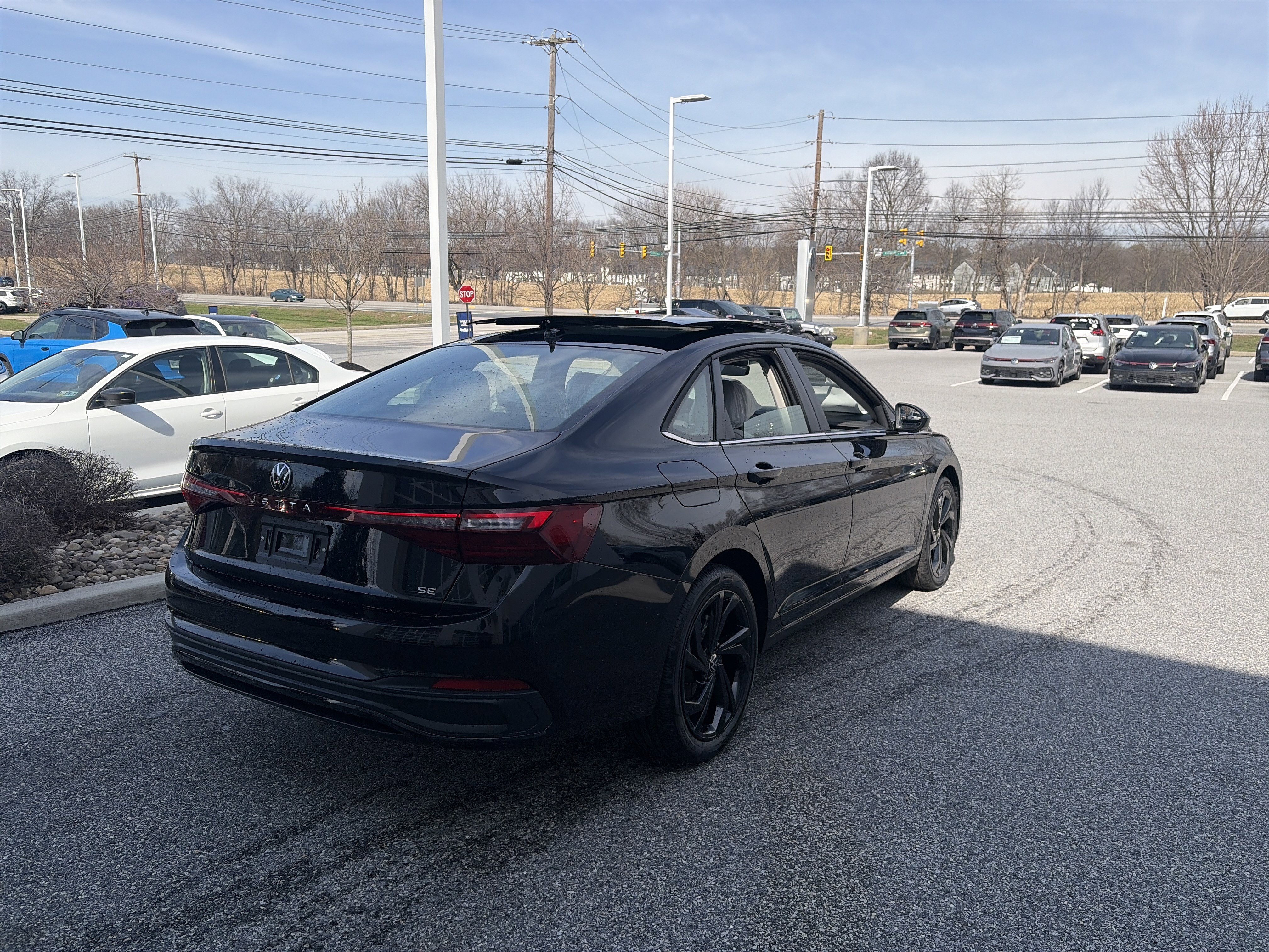 New 2026 Volkswagen Jetta SE image 4
