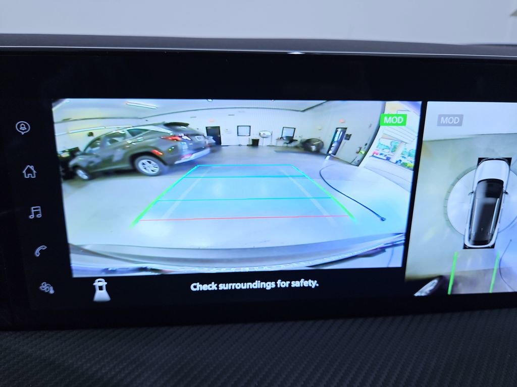 New 2025 Nissan Kicks SR image 19