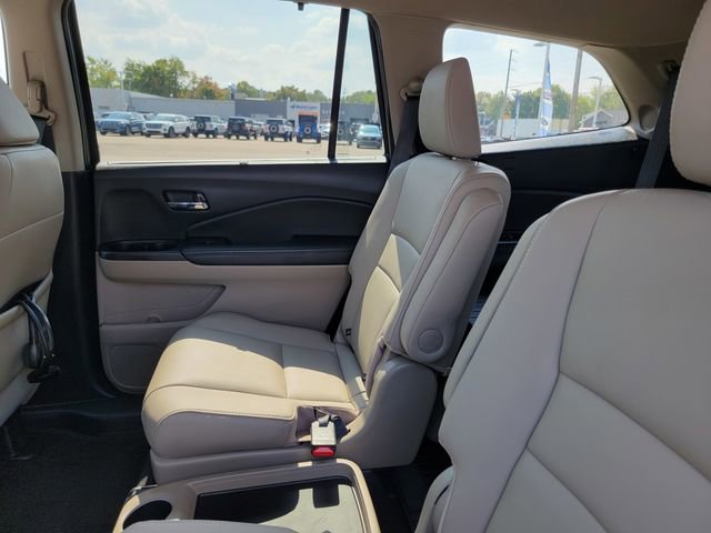 Used 2022 Honda Pilot Touring image 17