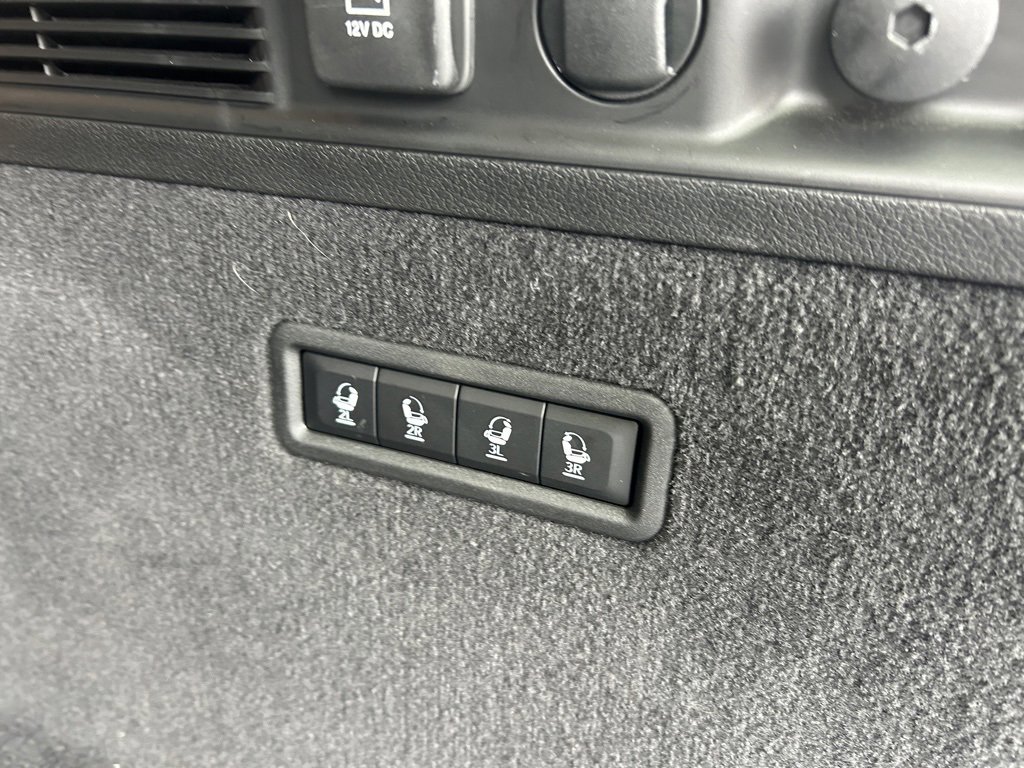 Used 2024 Jeep Grand Wagoneer Series III w/ HD Trailer Tow Package image 48