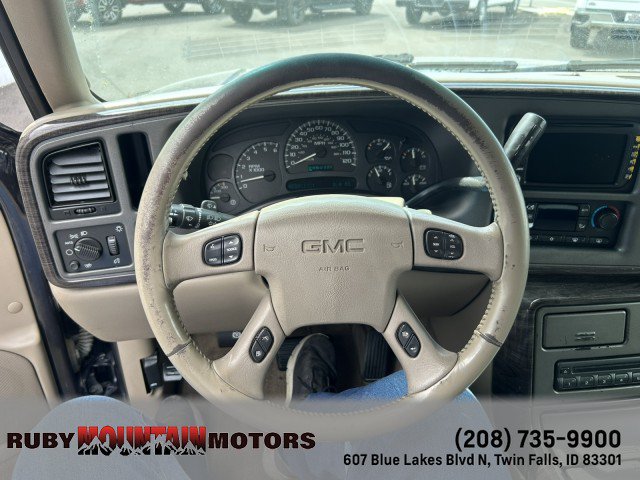 Used 2004 GMC Yukon Denali AWD/4WD image 6