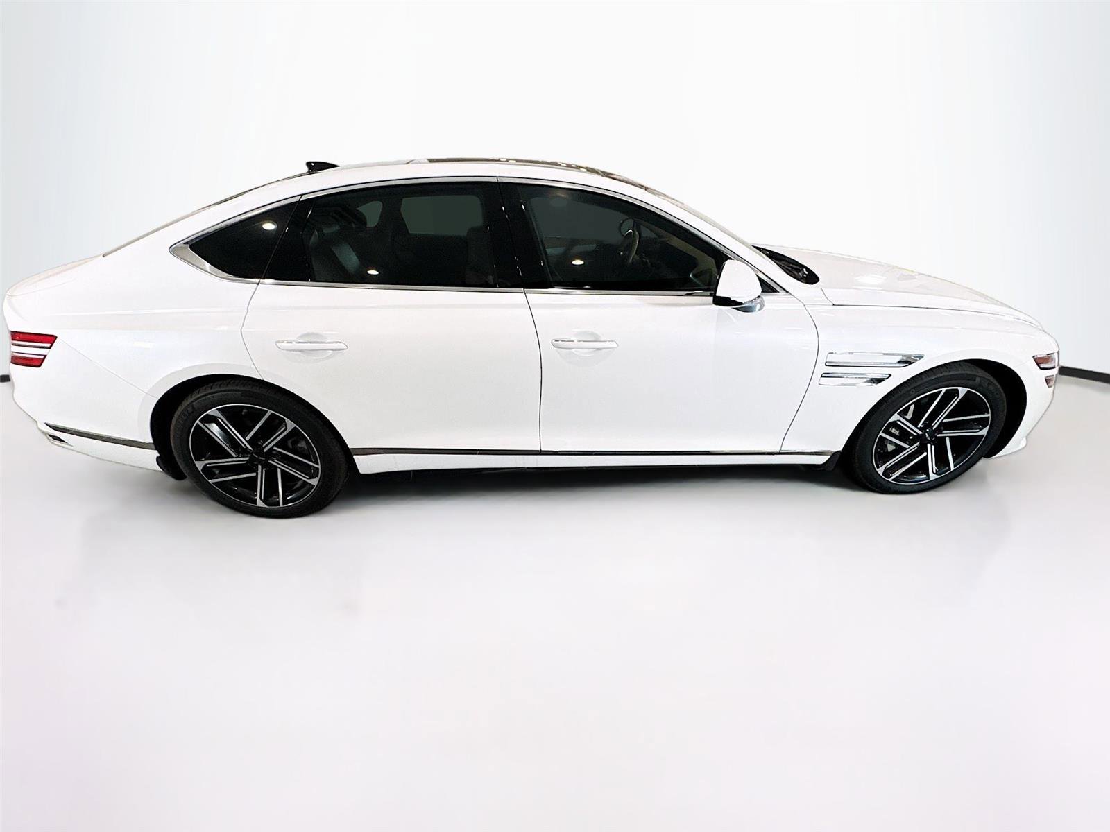 Used 2025 Genesis G80 2.5T Advanced image 34