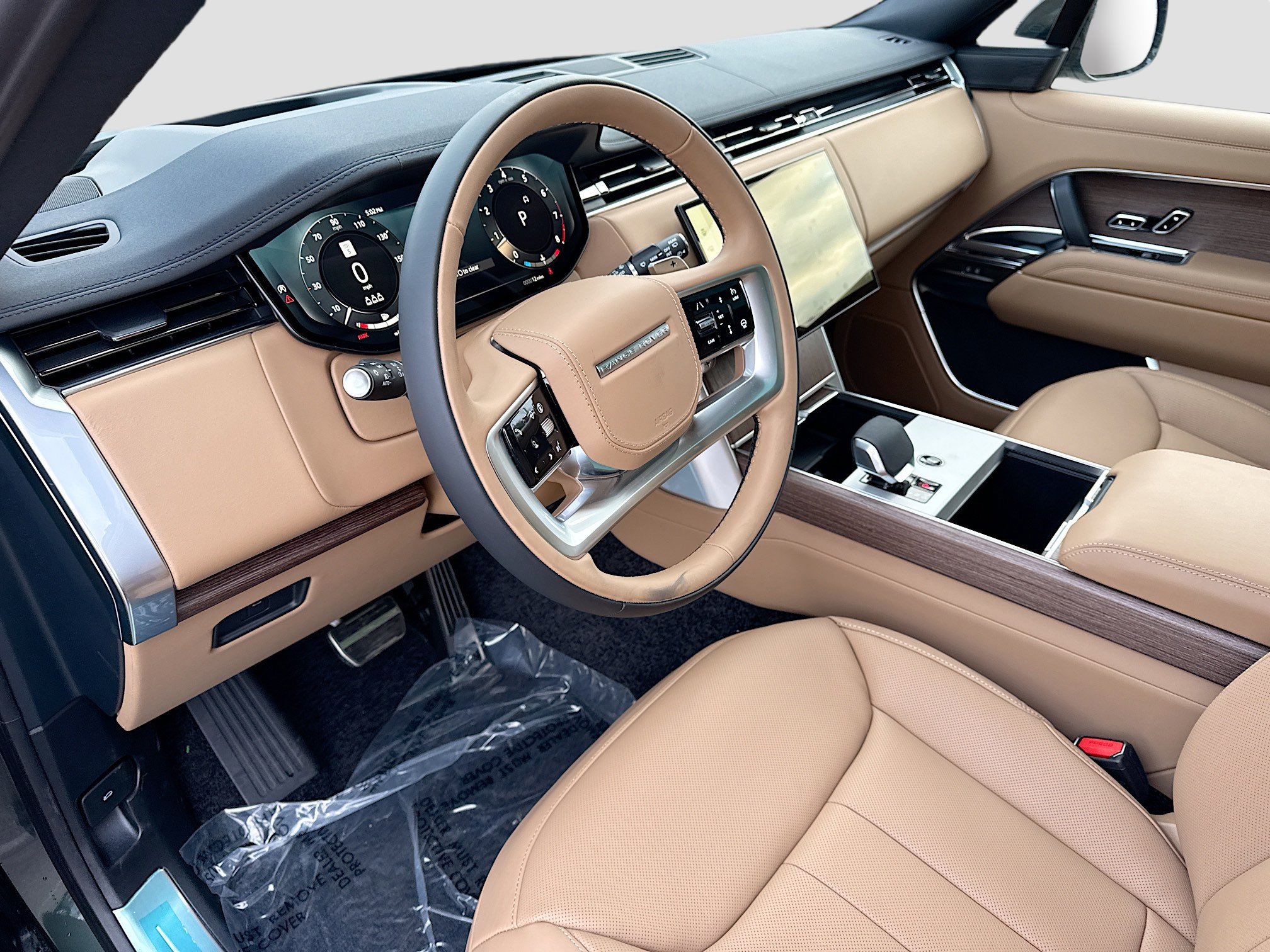 New 2026 Land Rover Range Rover SE image 24