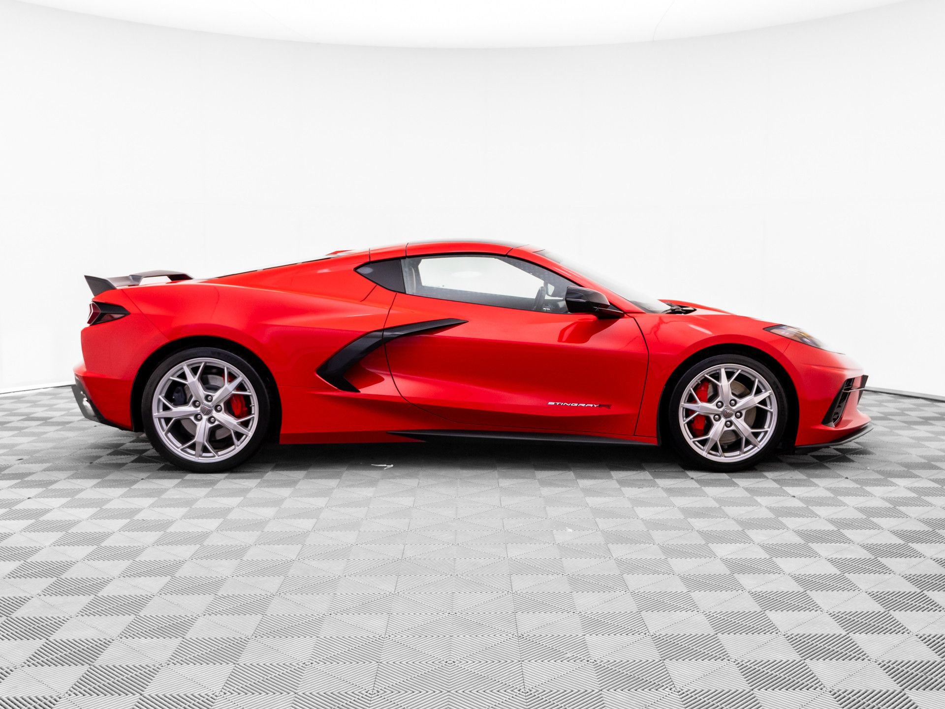Used 2022 Chevrolet Corvette Stingray Preferred Cpe w/ Z51 Performance Package RWD image 6
