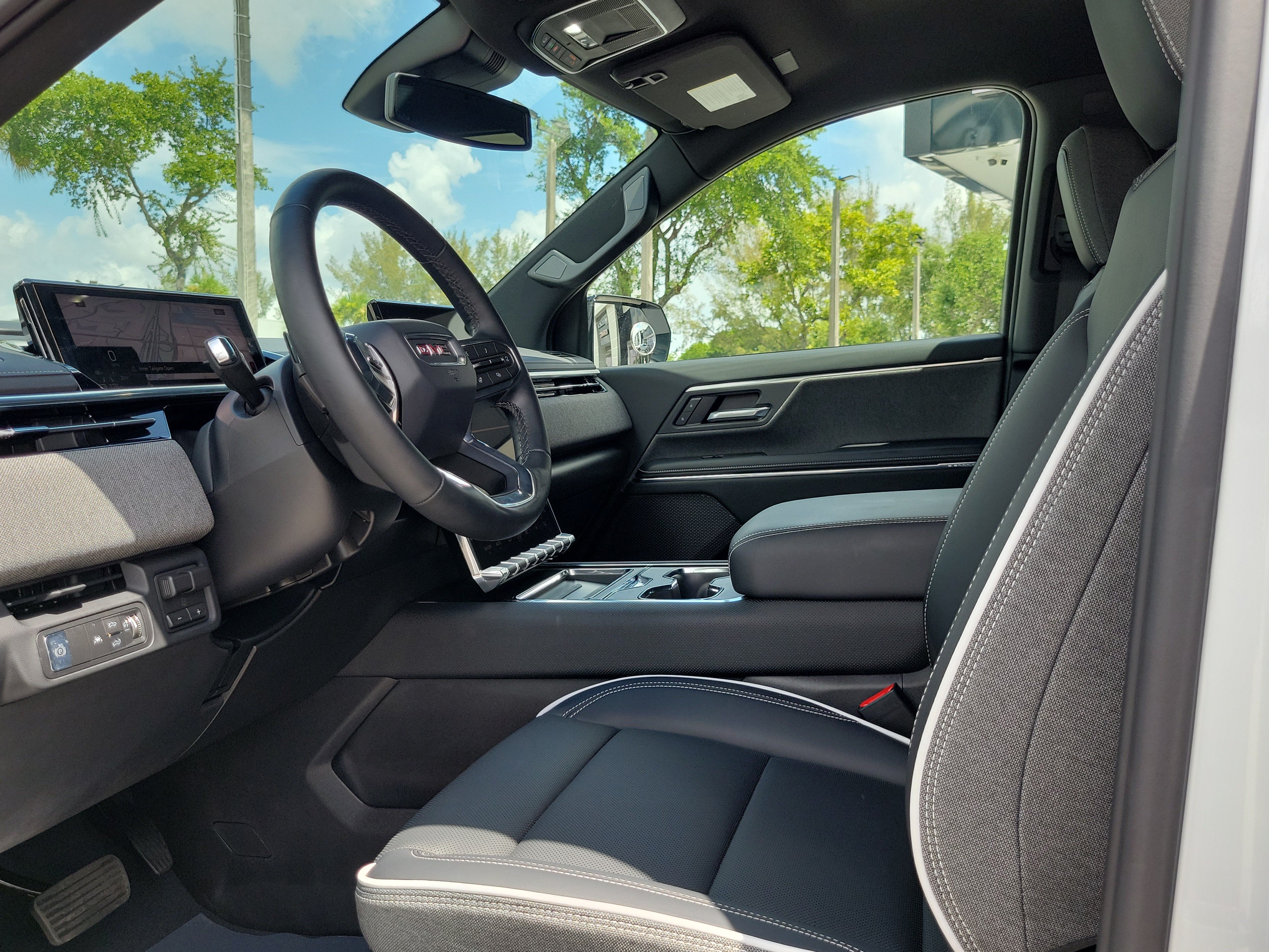 Used 2026 GMC Sierra EV Elevation AWD/4WD image 12