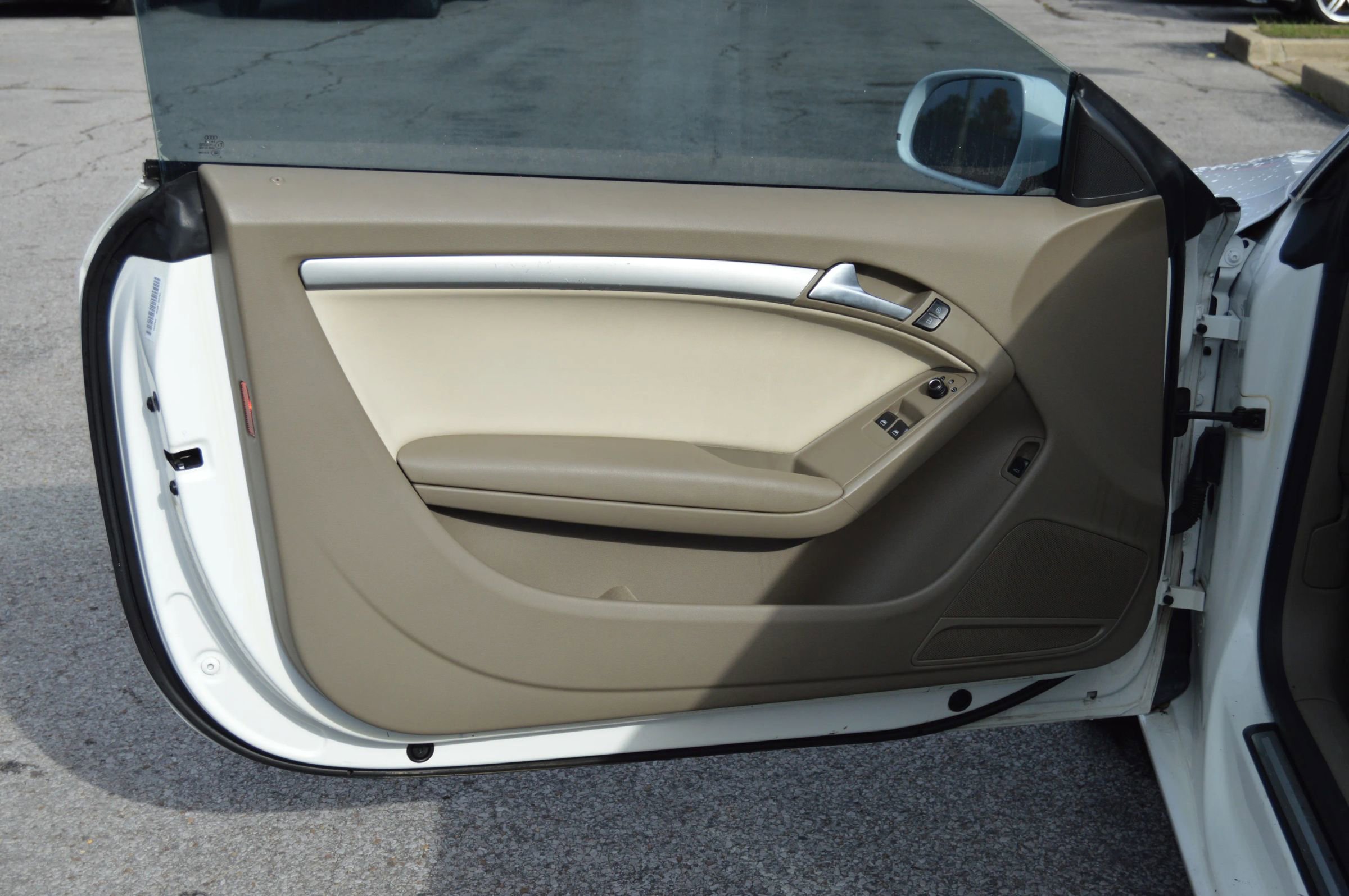 Used 2011 Audi A5 2.0T Premium image 15