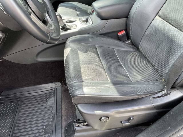 Used 2018 Jeep Grand Cherokee Overland AWD/4WD image 8