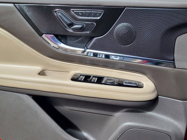 Used 2024 Lincoln Corsair Grand Touring w/ Equipment Group 301A image 12