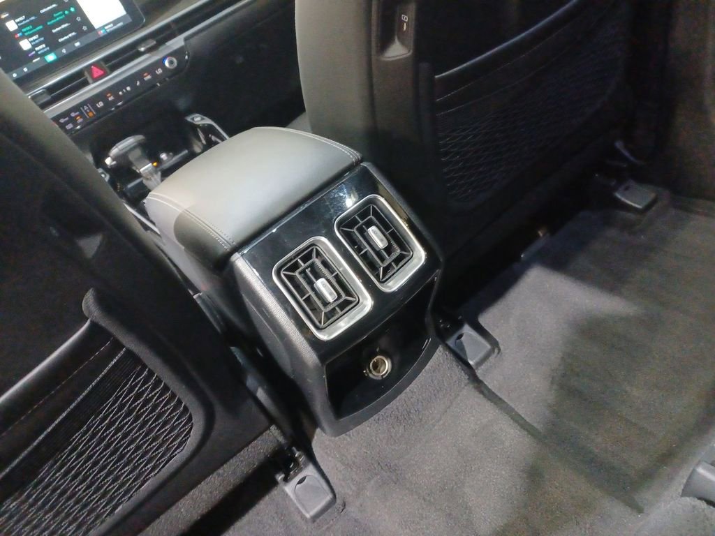 Used 2024 Kia Sorento SX image 23
