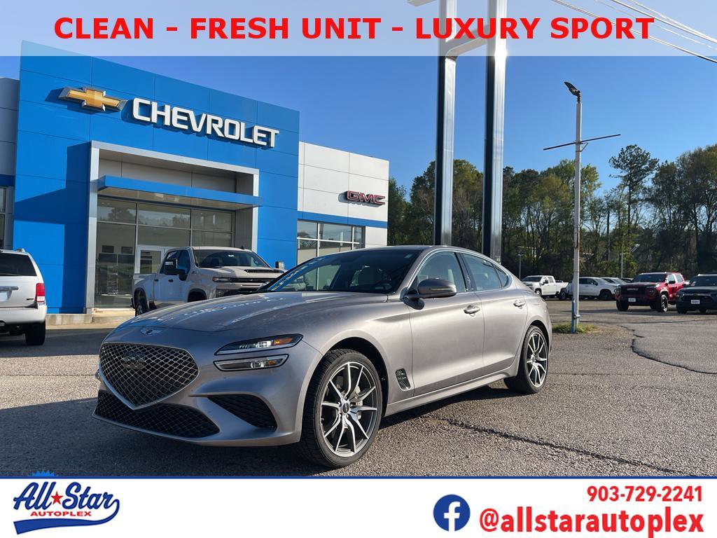 Used 2025 Genesis G70 2.5T image 1