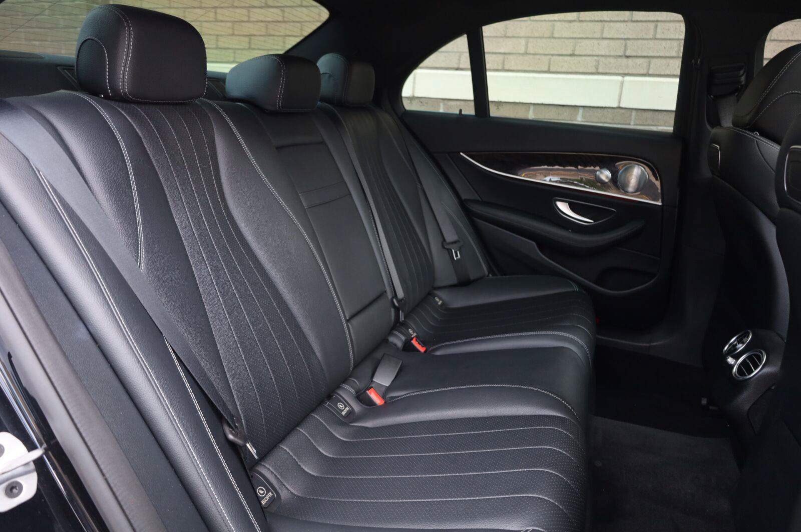 Used 2019 Mercedes-Benz E 300 image 25