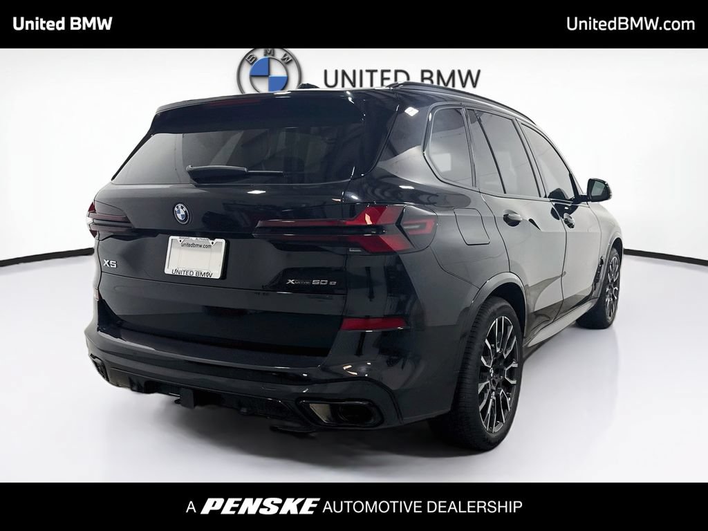 Certified 2025 BMW X5 xDrive50e w/ M Sport Package AWD/4WD image 5