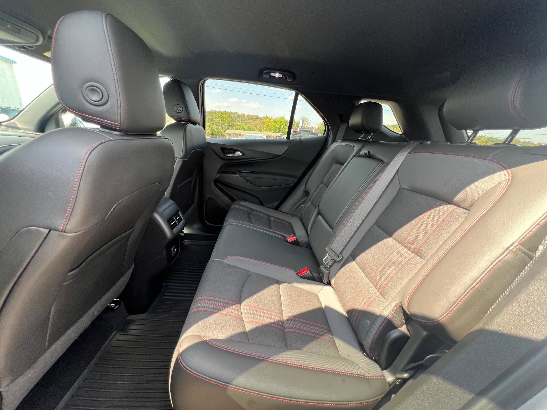 Used 2022 Chevrolet Equinox RS image 10