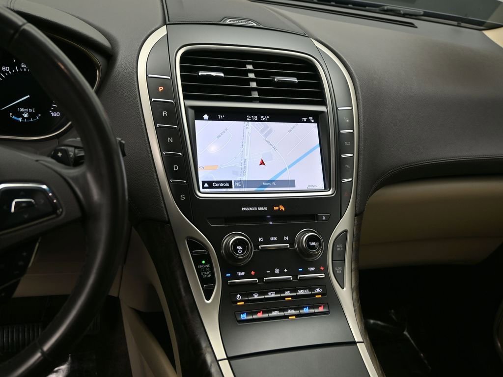 Used 2018 Lincoln MKX Reserve image 13