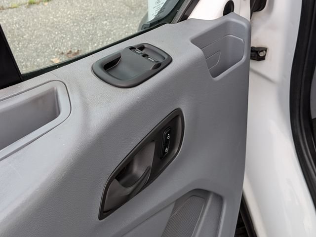 Used 2018 Ford Transit 250 130 Medium Roof RWD image 15