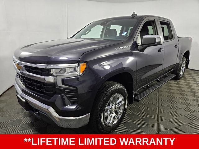 Used 2023 Chevrolet Silverado 1500 LT AWD/4WD image 3