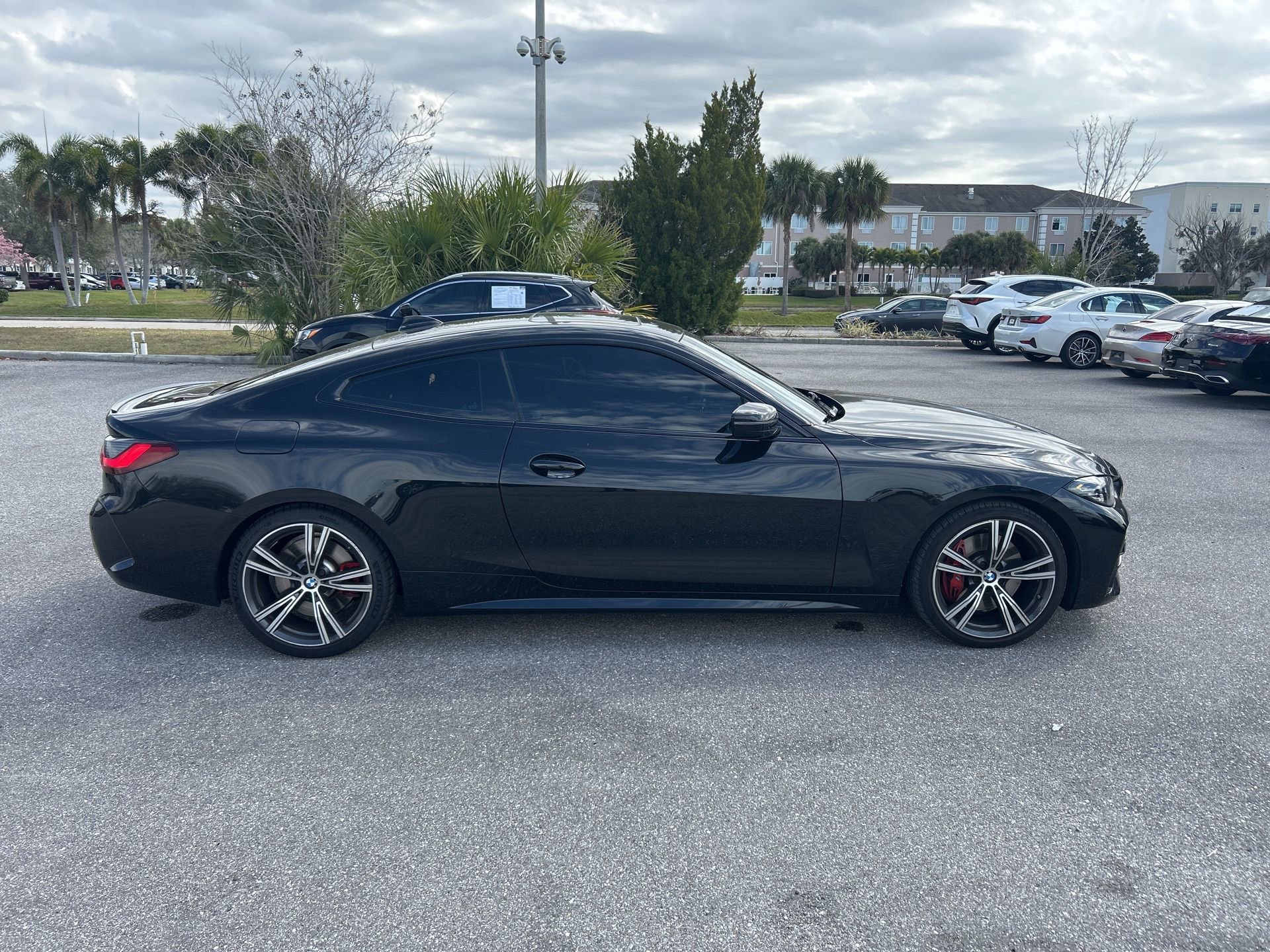 Certified 2023 BMW 430i Coupe w/ M Sport Package image 1