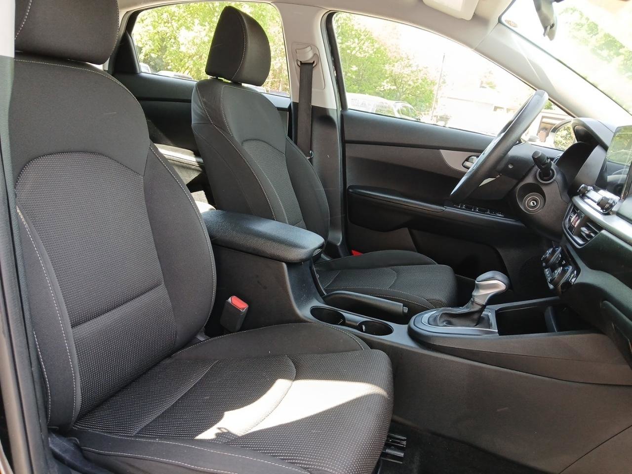 Used 2019 Kia Forte LXS FWD image 16