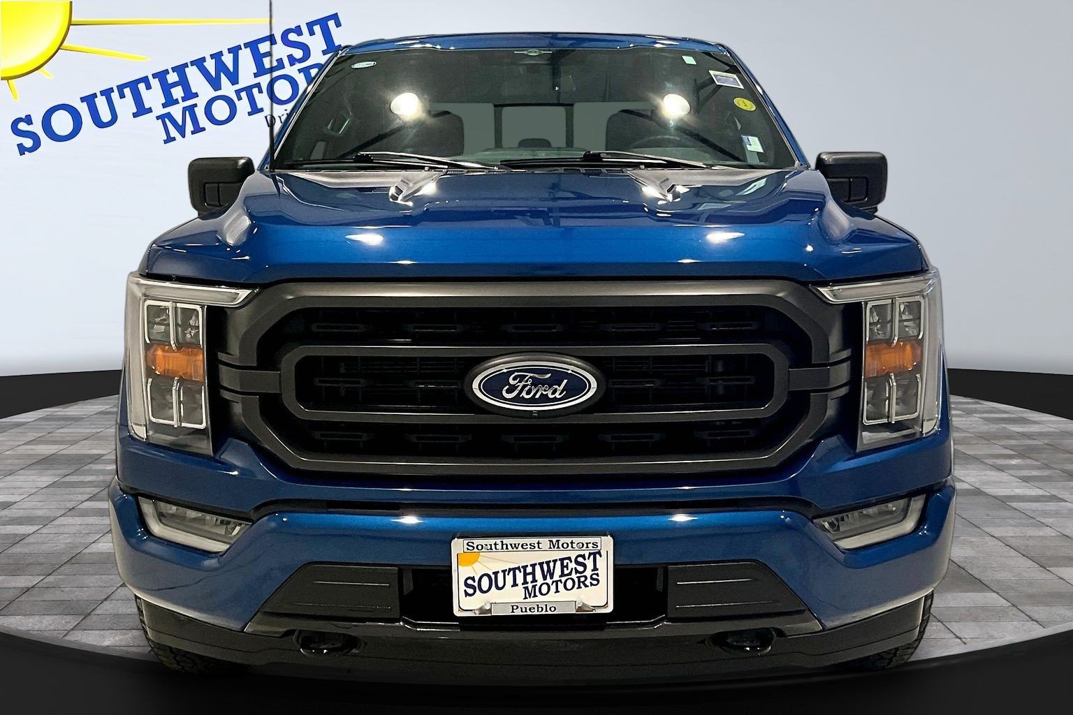 Used 2023 Ford F150 XLT AWD/4WD image 2
