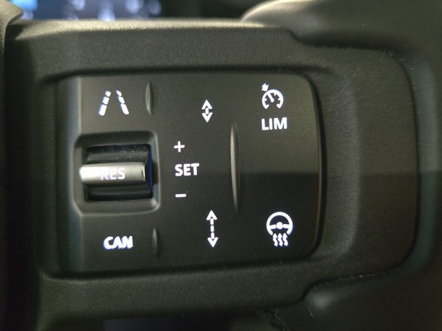 Used 2026 Land Rover Defender 110 Trophy Edition AWD/4WD image 17