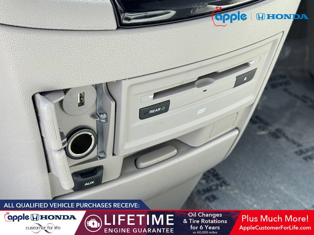 Used 2016 Honda Odyssey SE image 28