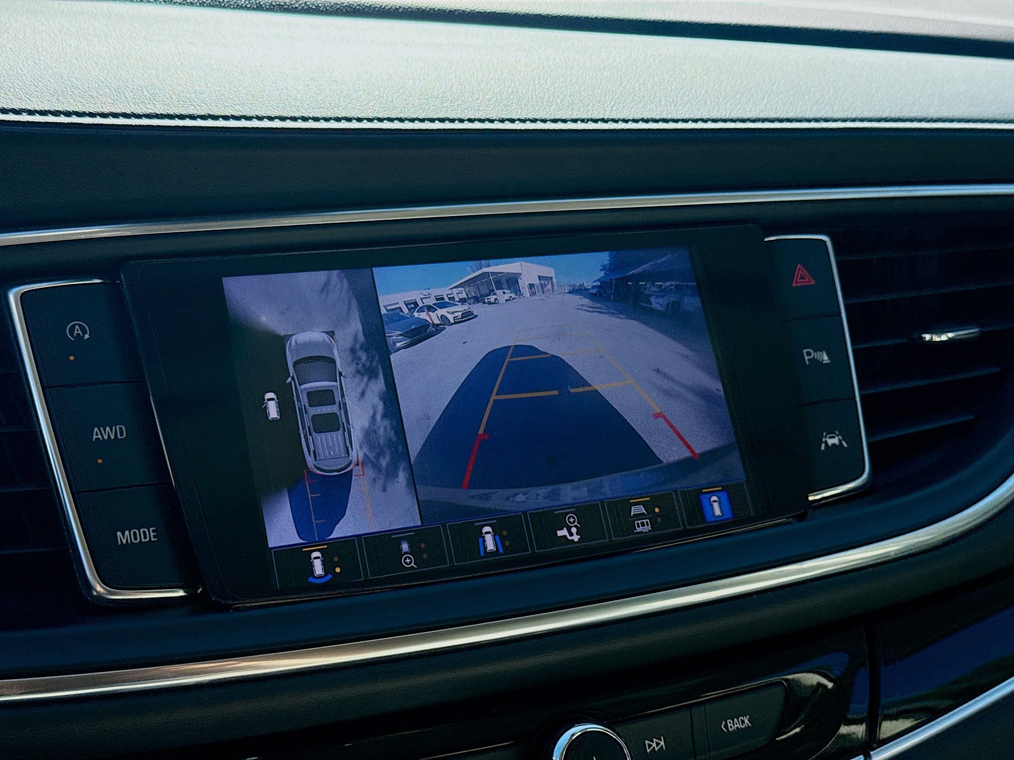 Used 2022 Buick Enclave Avenir w/ Avenir Technology Package image 14