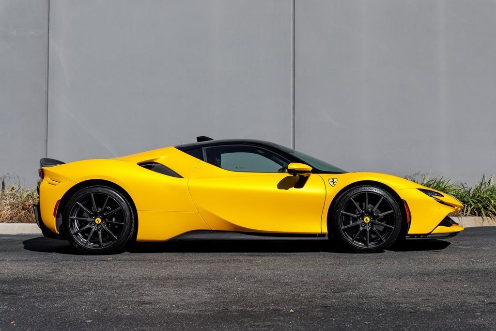 Used 2023 Ferrari SF90 Stradale image 6