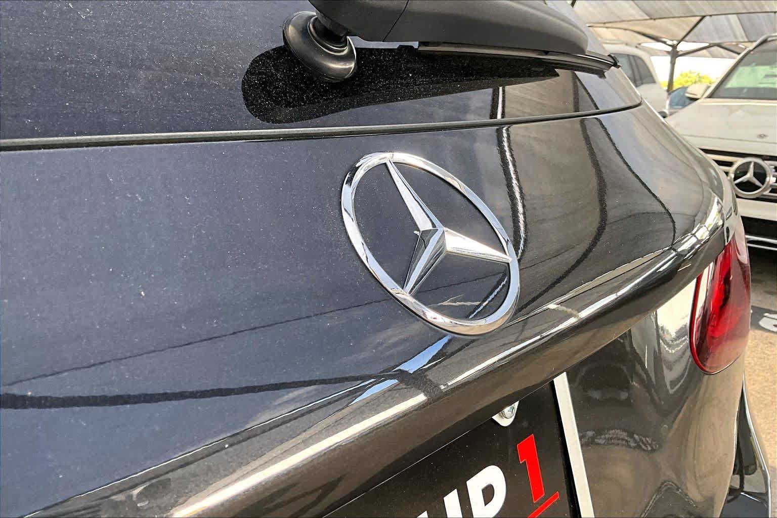 Used 2021 Mercedes-Benz GLC 300 image 10
