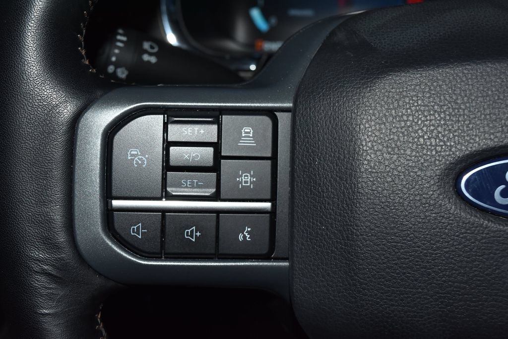 Used 2024 Ford F150 Lariat AWD/4WD image 9