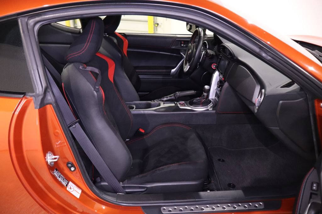 Used 2016 Scion FR-S RWD image 28
