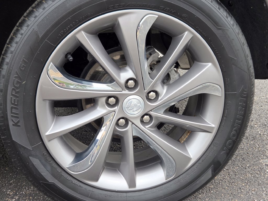 Used 2023 Buick Encore GX Essence w/ Experience Buick Package AWD/4WD image 17