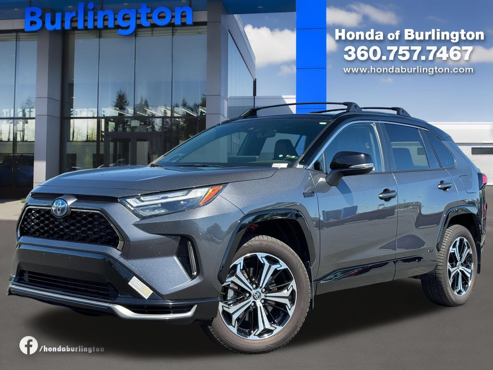 Used 2023 Toyota RAV4 XSE w/ Weather Package AWD/4WD image 1