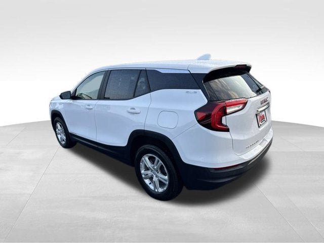 Used 2024 GMC Terrain SLE AWD/4WD image 7