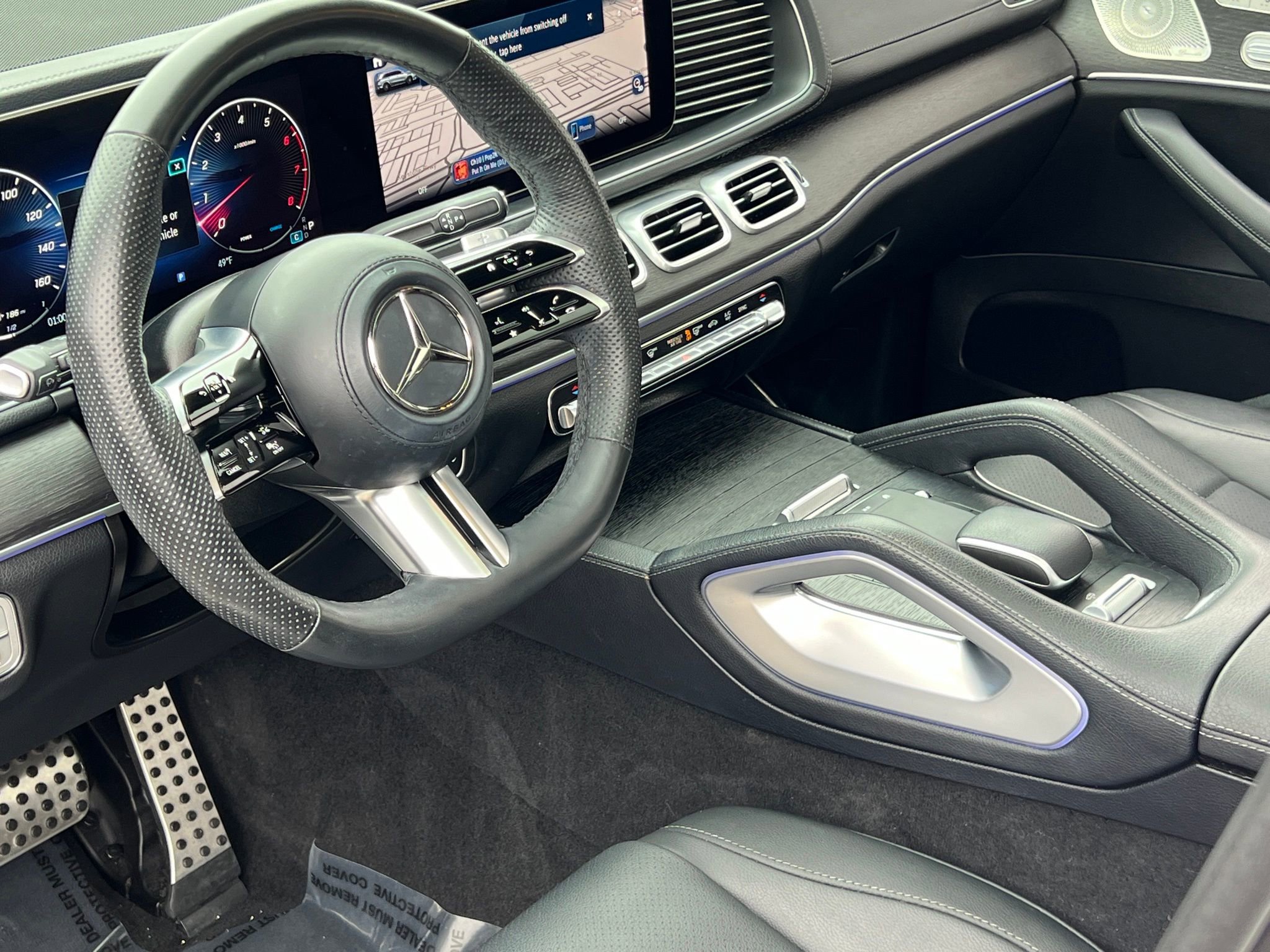 Used 2024 Mercedes-Benz GLS 450 4MATIC image 2