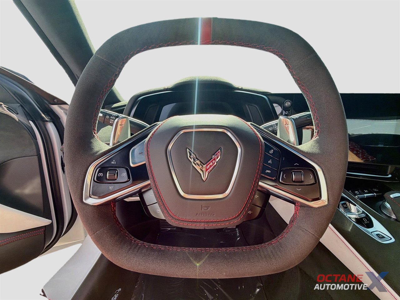 Used 2023 Chevrolet Corvette Stingray Premium Cpe w/ Z51 Performance Package RWD image 11