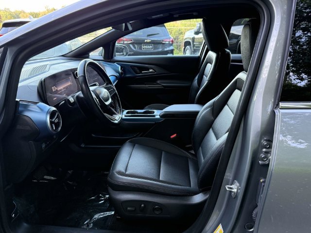 Used 2024 Chevrolet Equinox EV LT FWD image 11