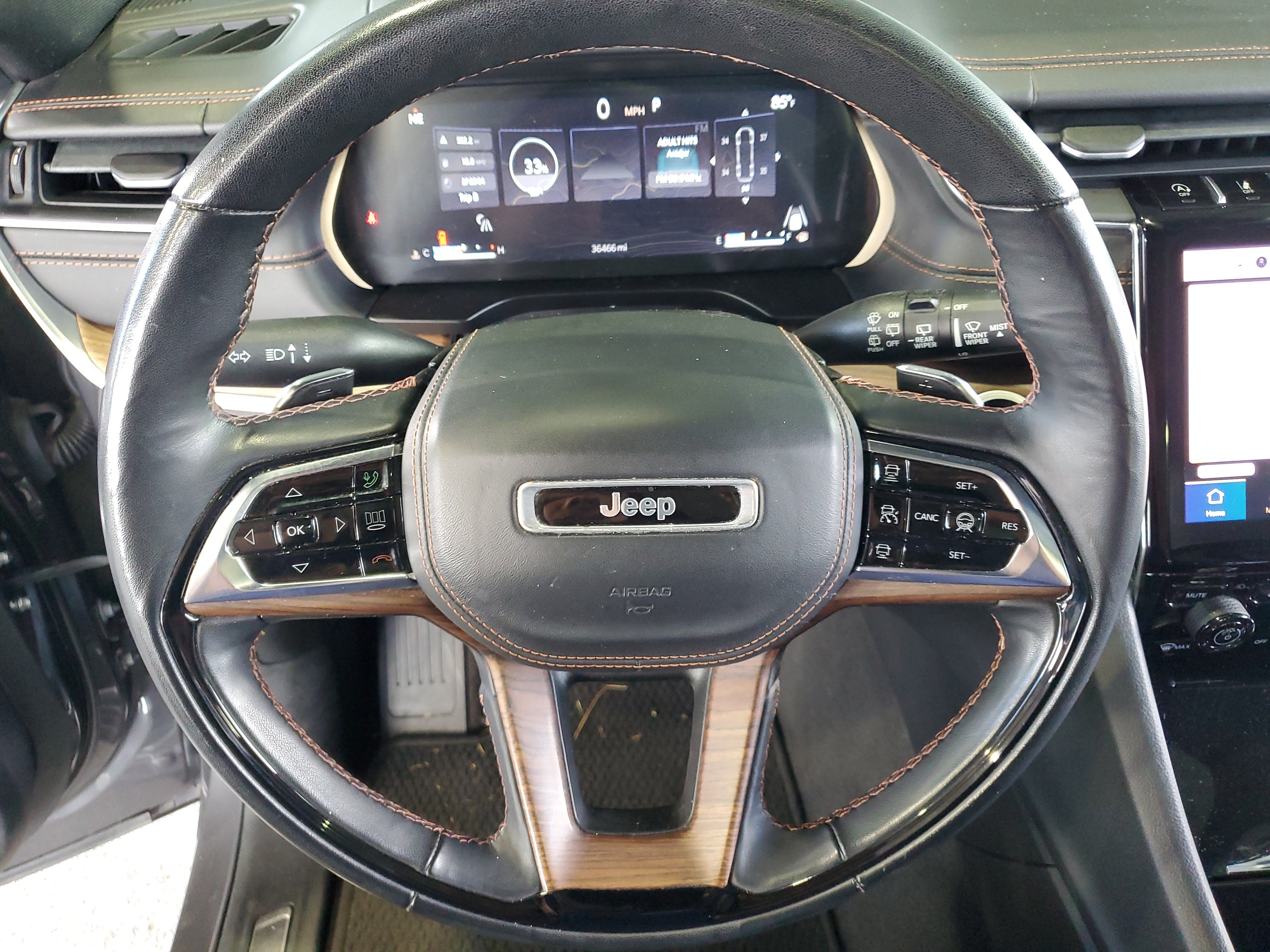 Used 2022 Jeep Grand Cherokee L Summit w/ Advanced Protech Group IV RWD image 23