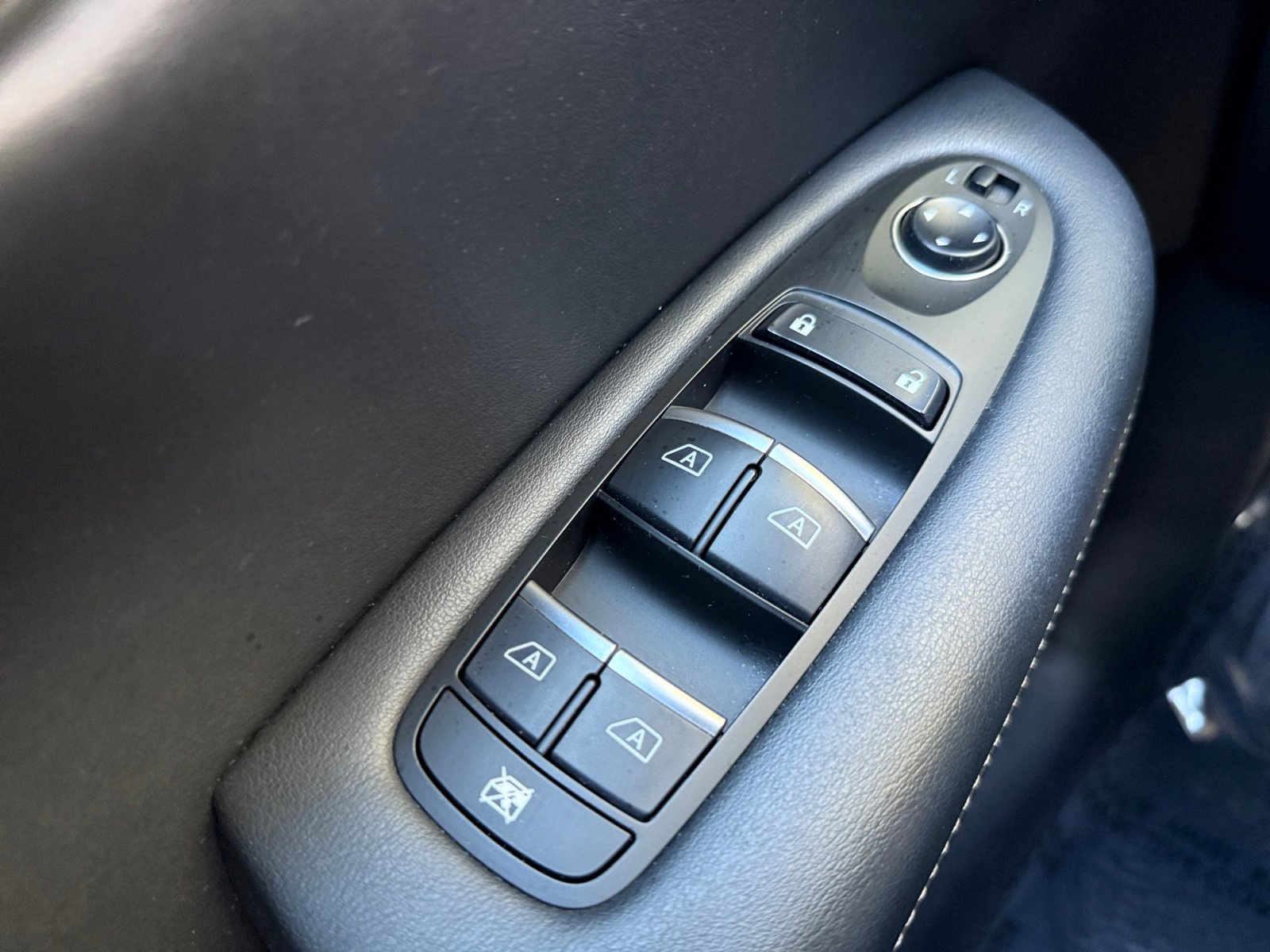 Used 2020 INFINITI QX50 Luxe w/ Navigation Package image 20