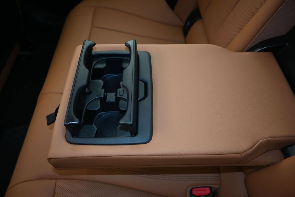 Certified 2026 BMW 330i Sedan RWD image 17