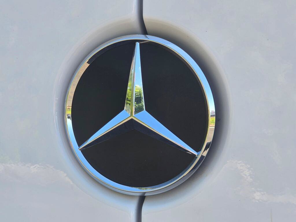 New 2025 Mercedes-Benz eSprinter 170 Cargo image 12