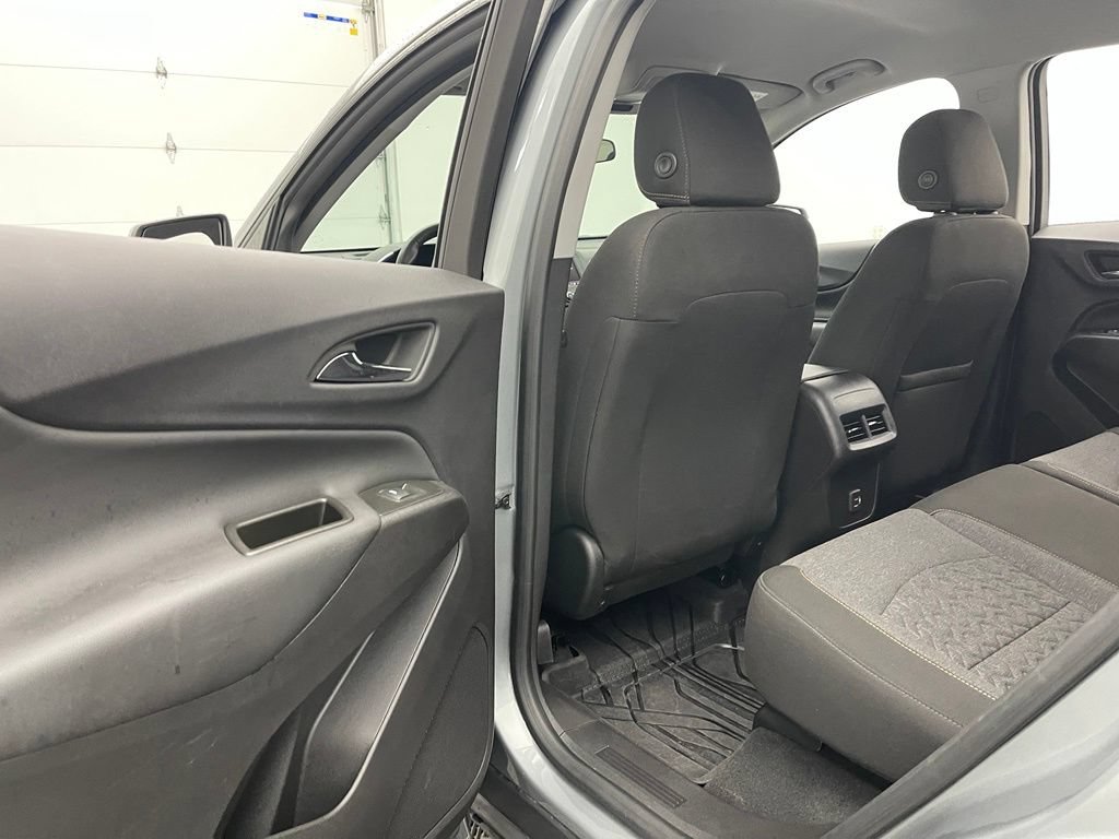 Used 2024 Chevrolet Equinox LT FWD image 35