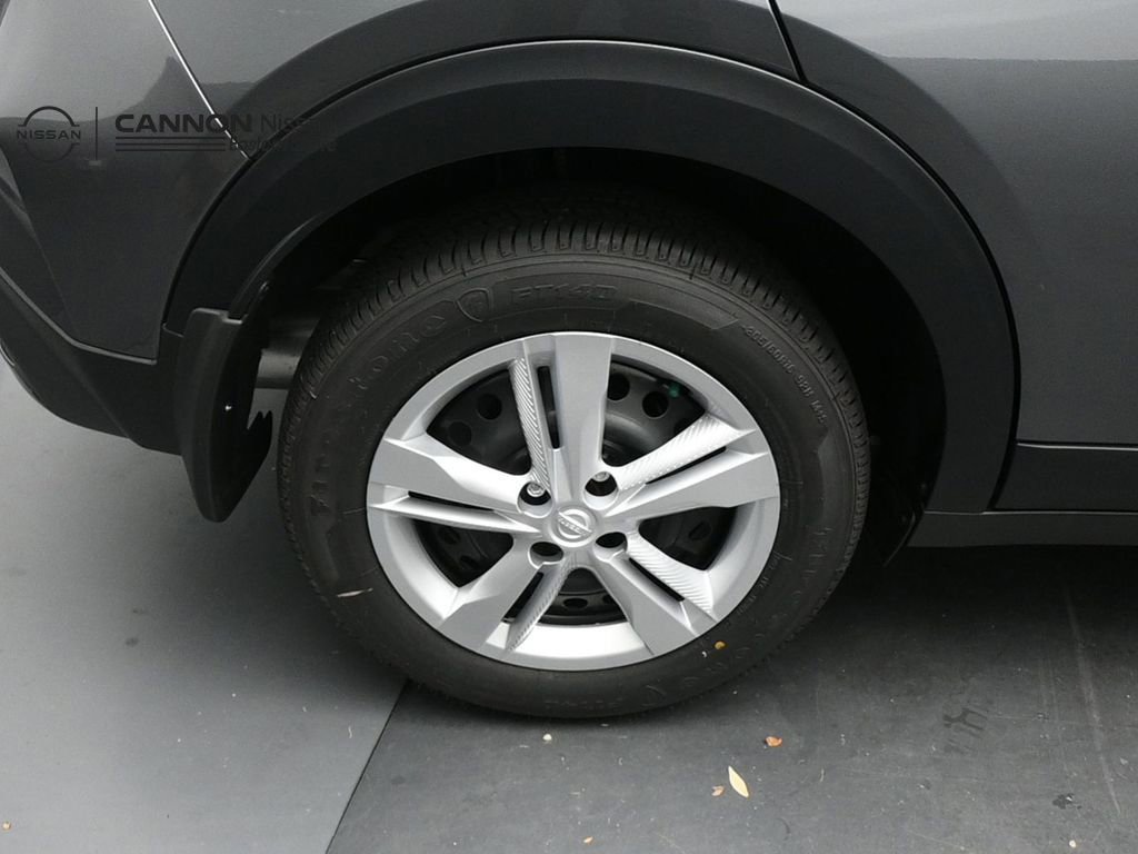 New 2025 Nissan Kicks Play S FWD image 31