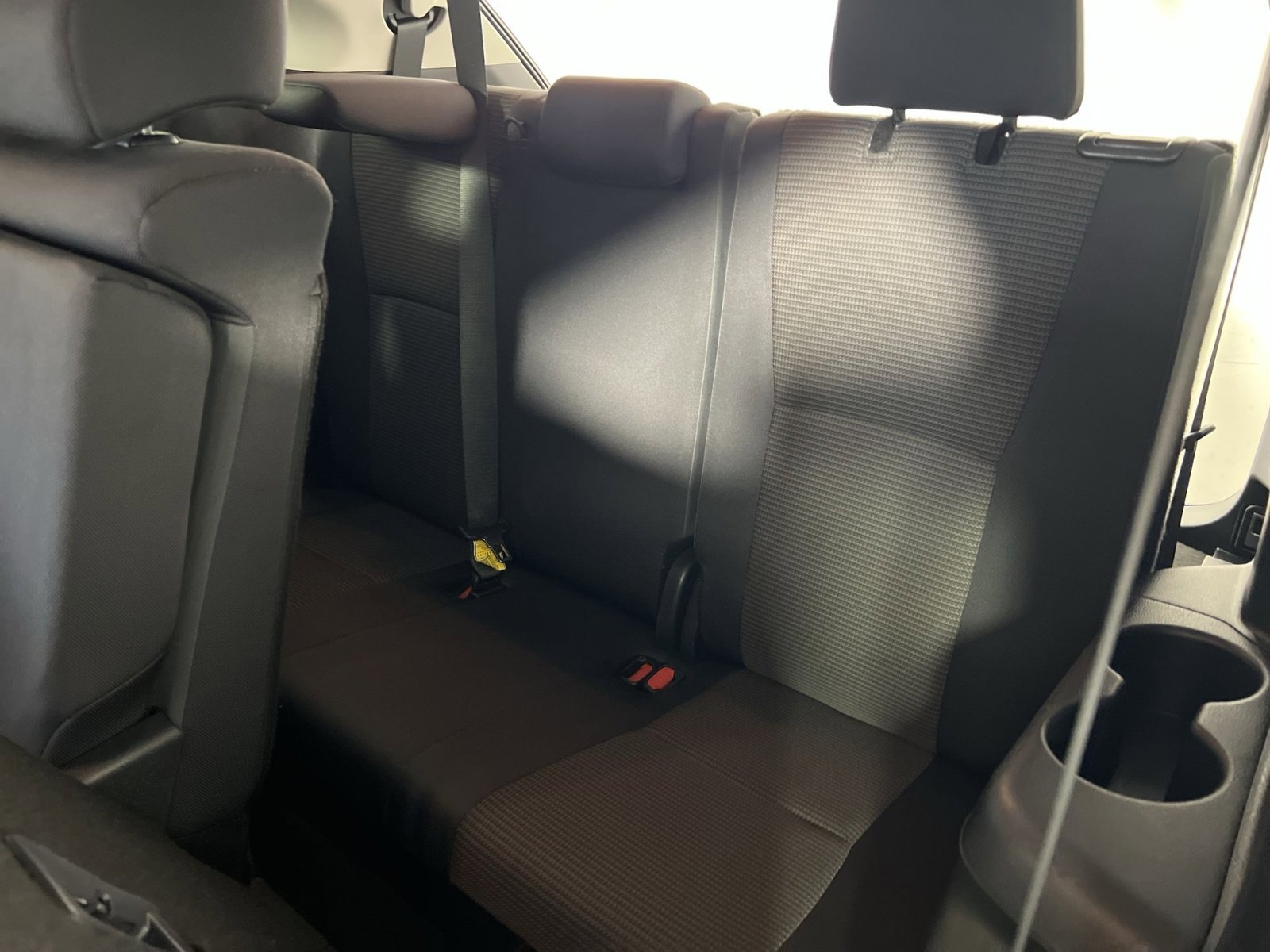 Used 2024 Toyota Highlander LE image 26